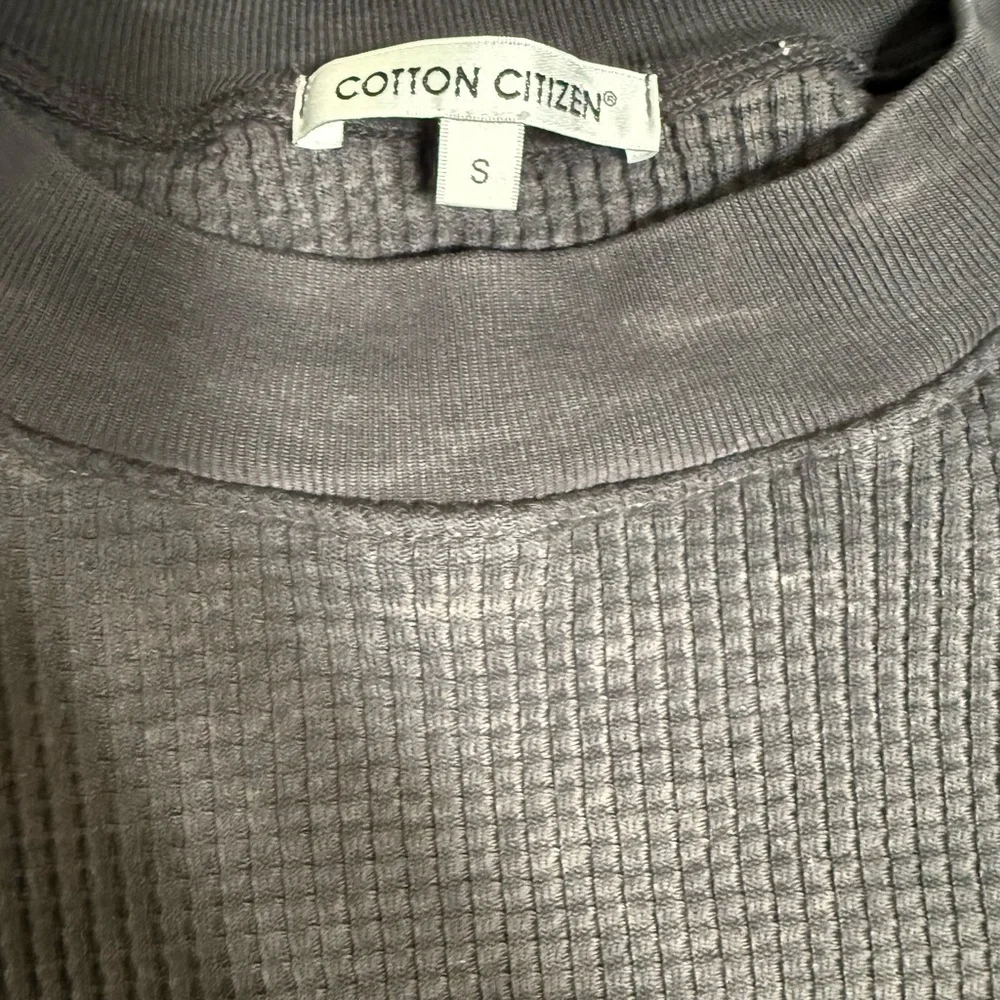 🟣Cotton Citizen Charcoal Crop Top